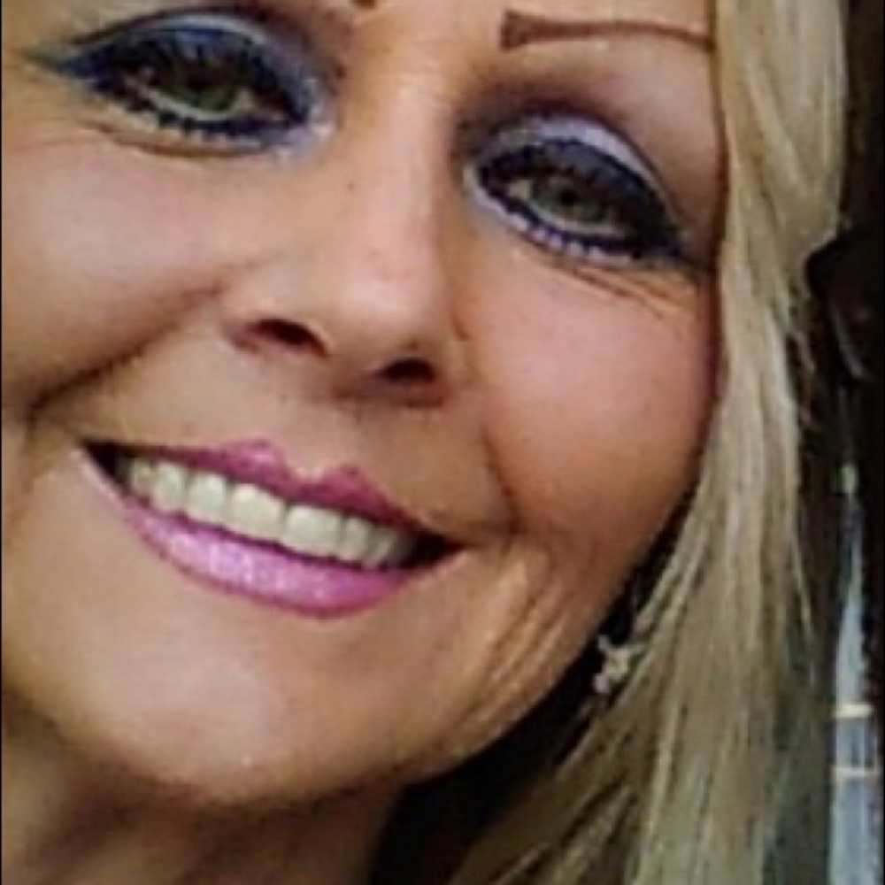 Meet your Posher, Teresa